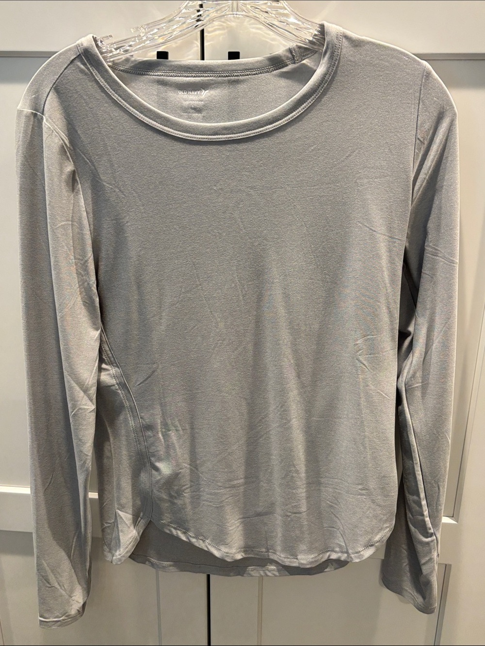 Old Navy Light Gray Long Sleeve Crew Tee